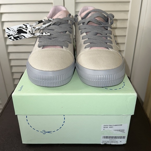 Off-White Vulc low Women Sneakers… - Picture 3 of 13